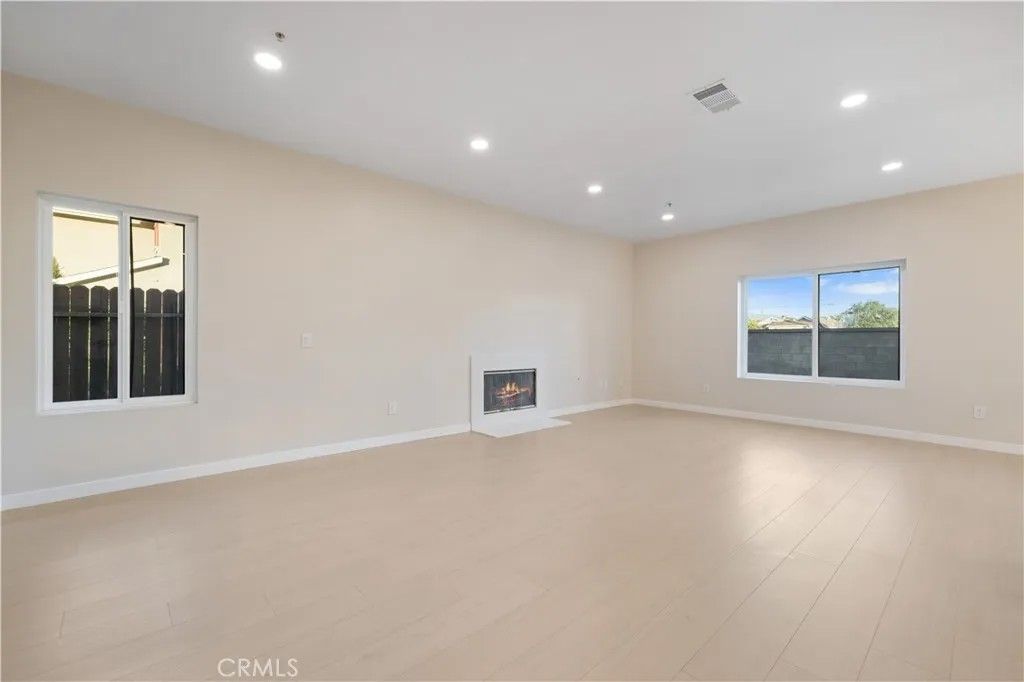 Photo of 13980 Ginger Lane, San Fernando, CA 91340 (MLS # SR25273939)