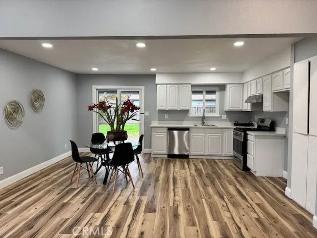 Photo of 2121 Sandalwood Drive, Stockton, CA 95210 (MLS # OC25281344)