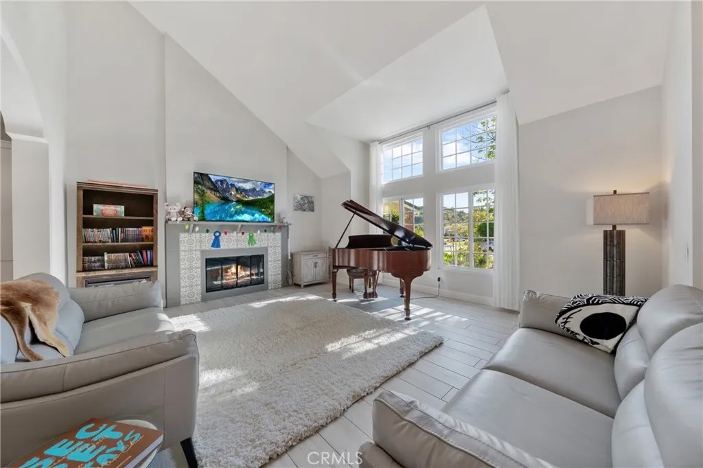 1312 Dubonnet Court