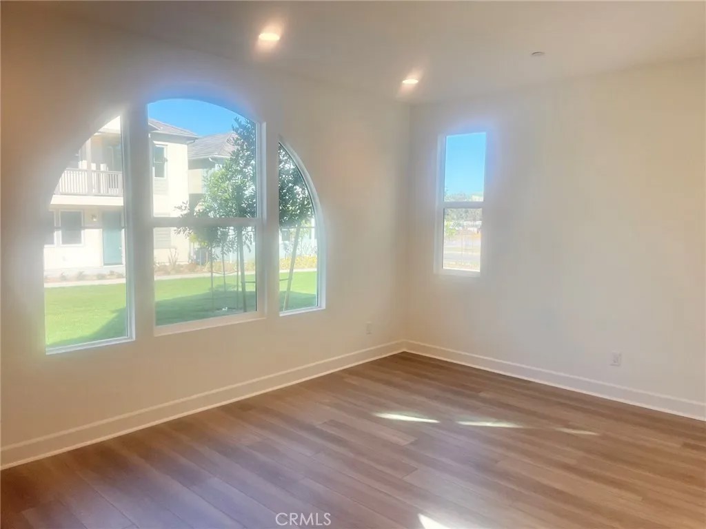 407 Belair Walk