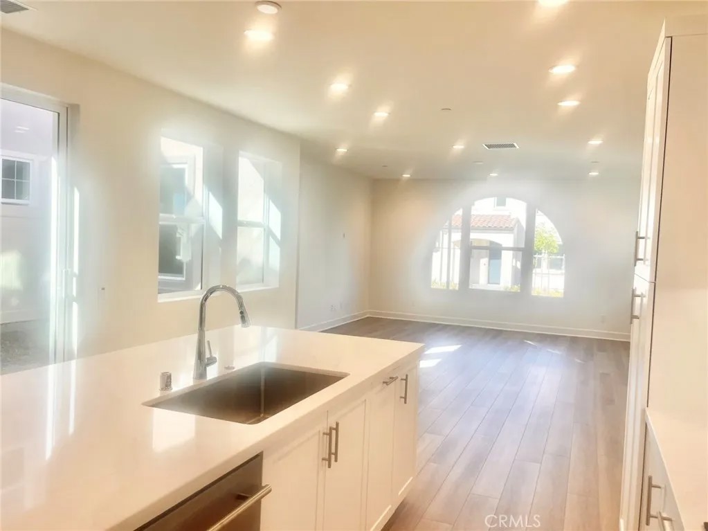 407 Belair Walk