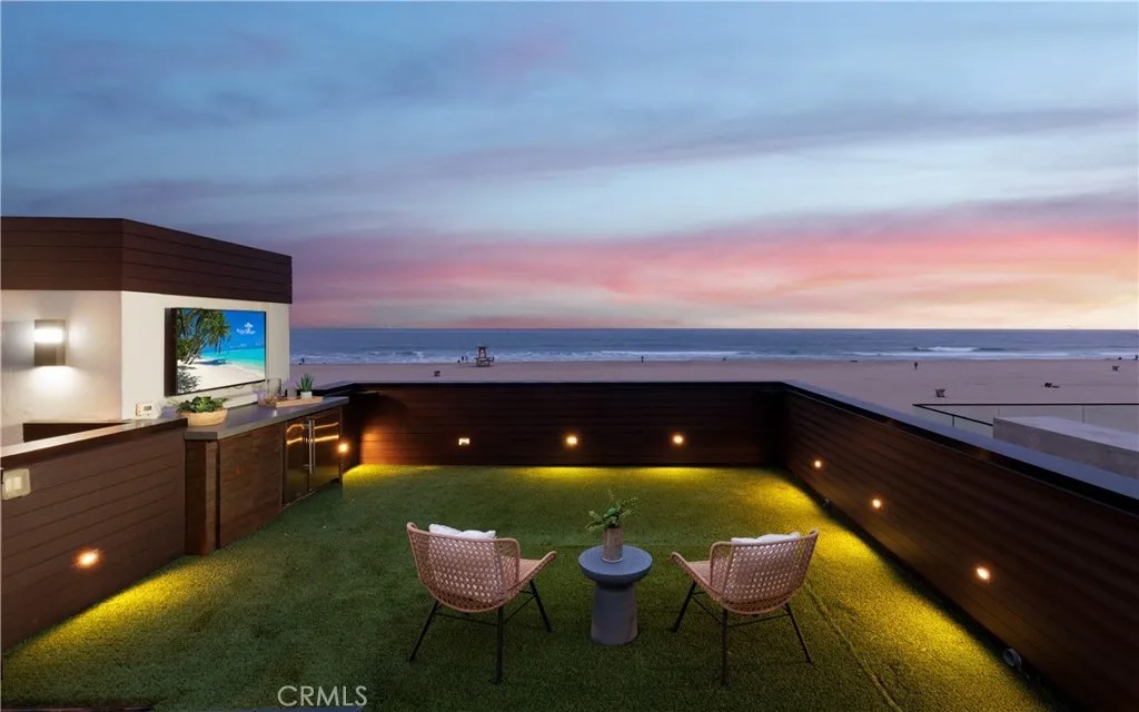 7104 W Oceanfront