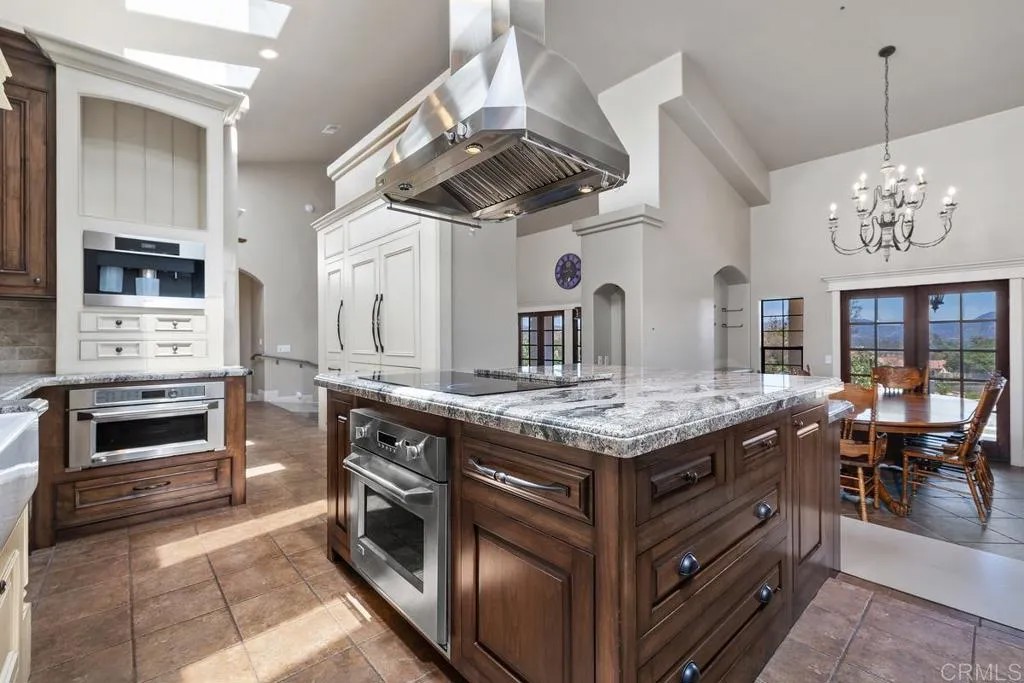 1310 Gibson Highlands