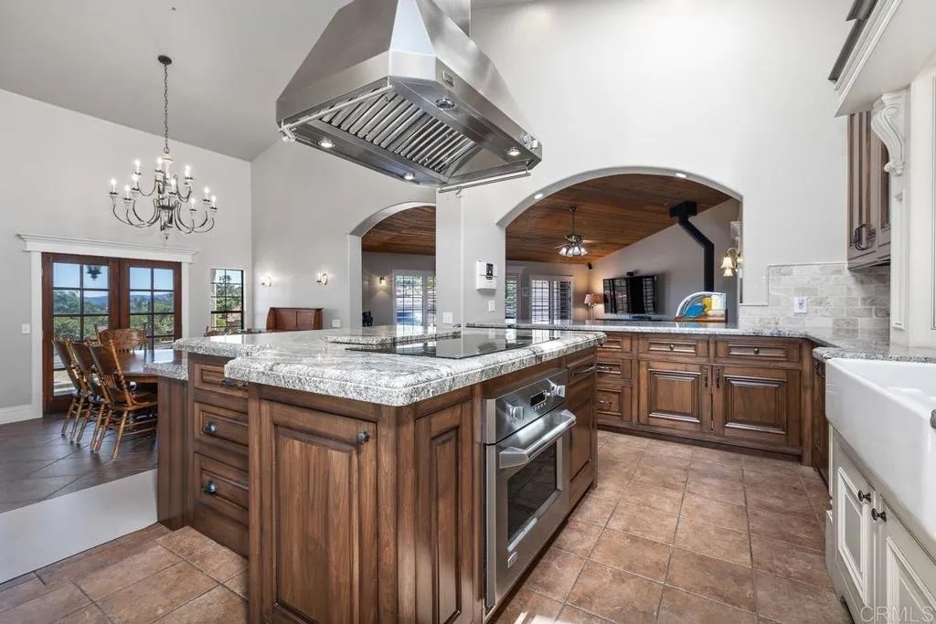 1310 Gibson Highlands