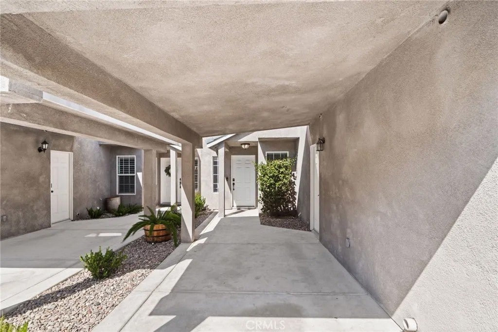 13310 Spring Valley B