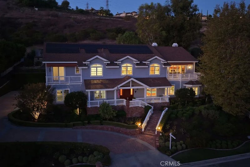 19041 Cerro Villa Drive
