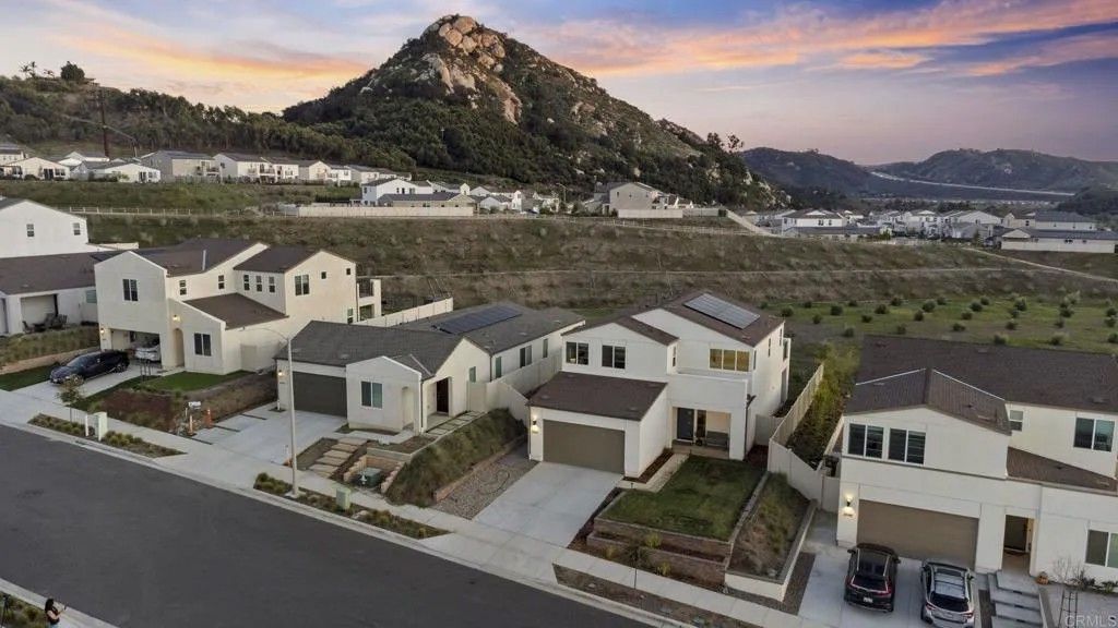 Photo of 35182 Orchard Trail, Fallbrook, CA 92028 (MLS # NDP2602327)