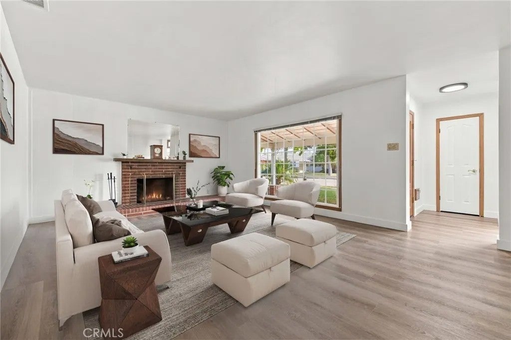 1717 N Pepper