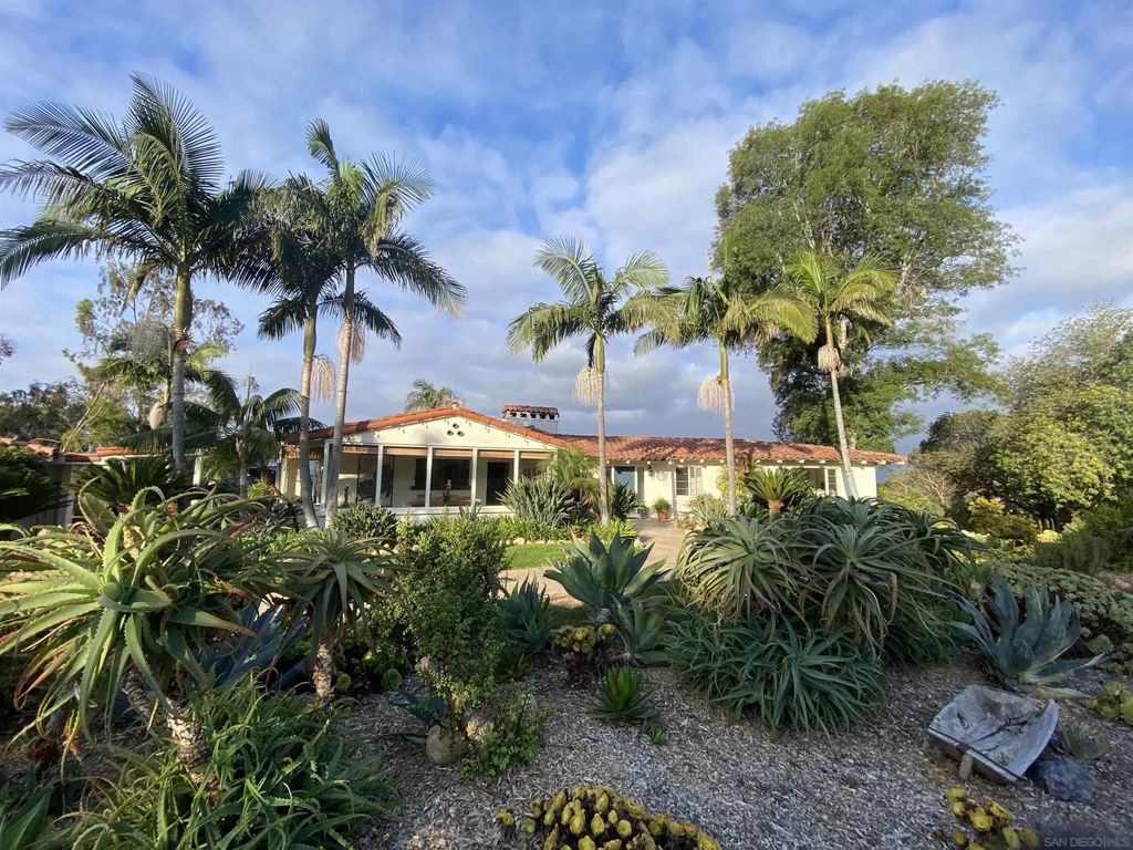 Photo of 17090 El Mirador, Rancho Santa Fe, CA 92067 (MLS # 260003784)