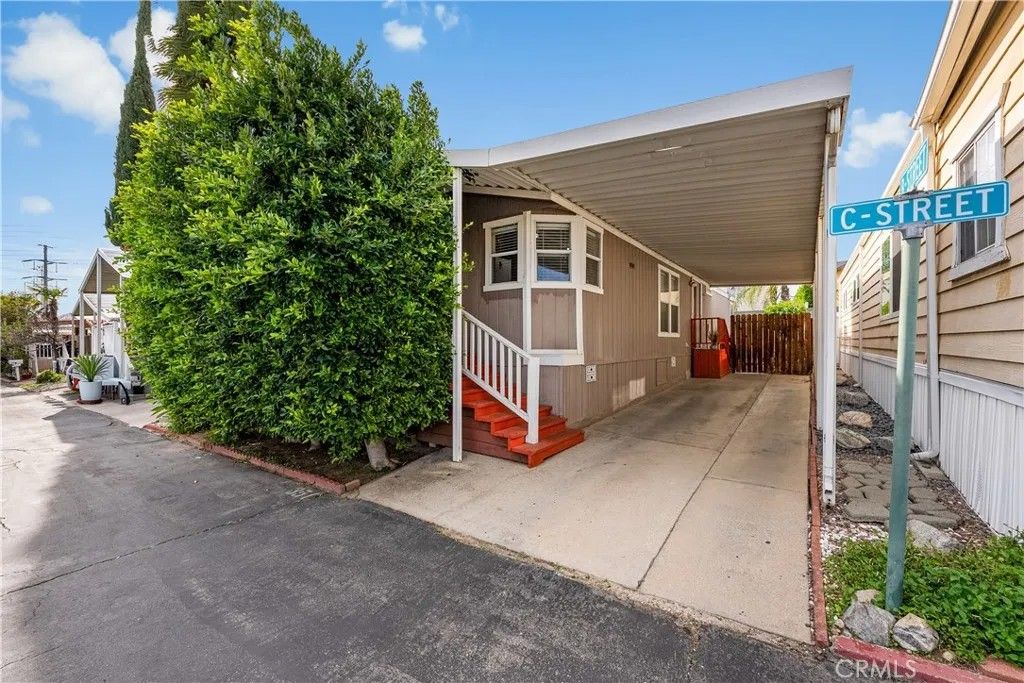 Photo of 16079 Yarnell #C35, Sylmar, CA 91342 (MLS # SR26015624)