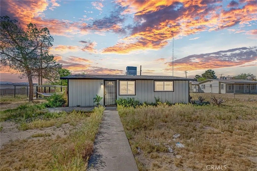 Photo of 28801 Howard Rd, Barstow, CA 92311 (MLS # IG26059646)