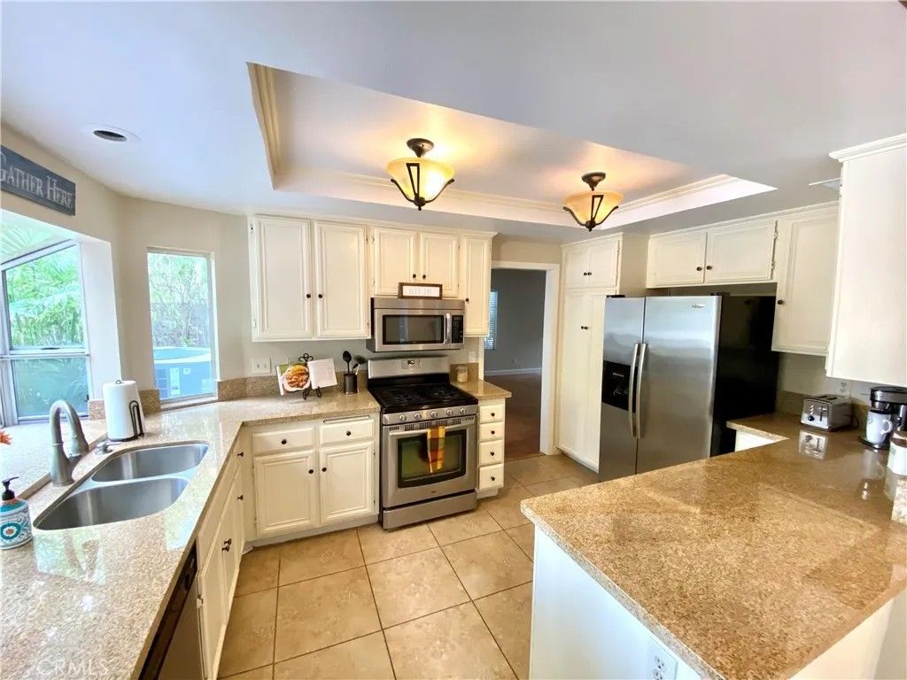 Photo of 23201 W Vail Dr, West Hills, CA 91307 (MLS # SR26009439)