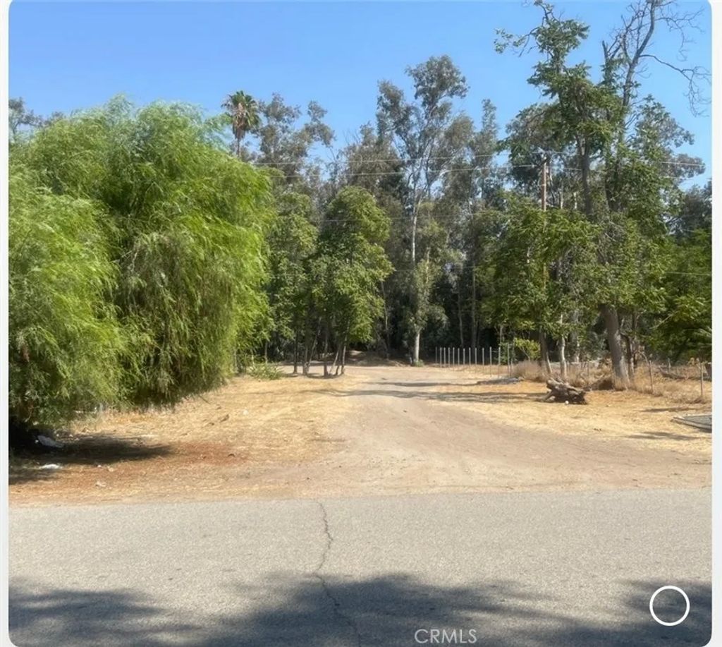 Photo of 0 Kansas, Lake Elsinore, CA 92530 (MLS # DW25182152)