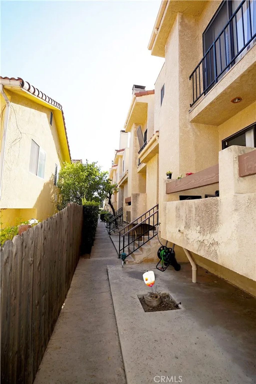 Photo of 18954 Sherman Way #3, Reseda, CA 91335 (MLS # GD26022731)