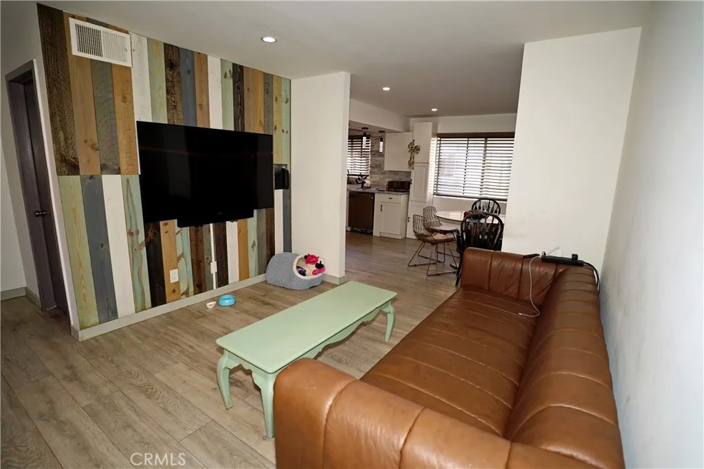 18954 Sherman Way 3