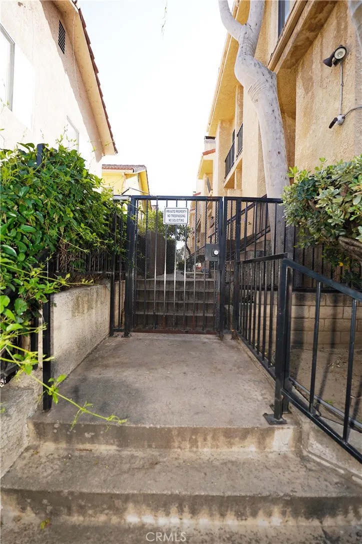 18954 Sherman Way 3