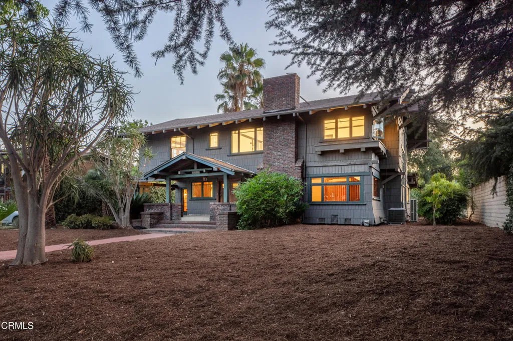 309 Oaklawn Avenue