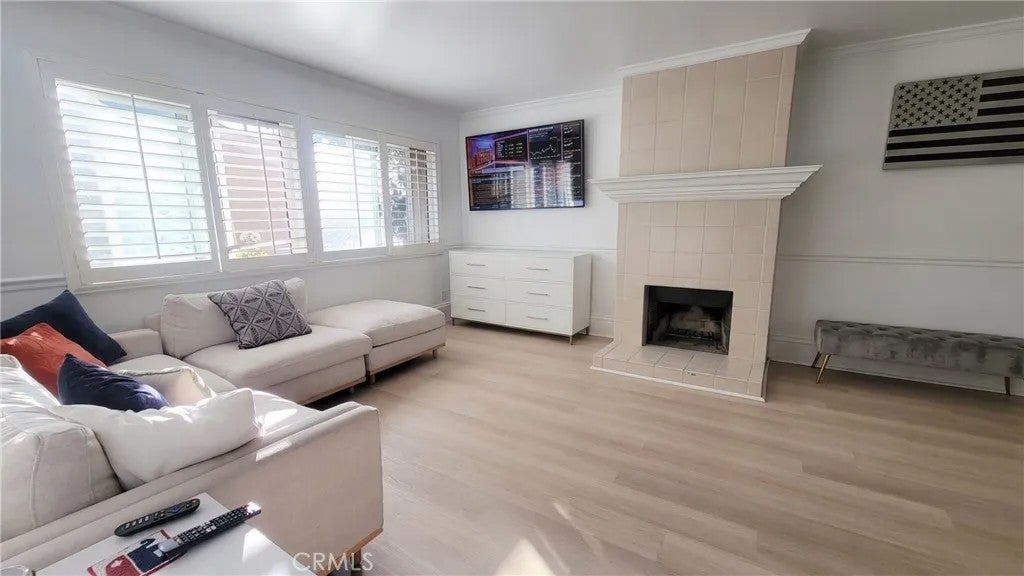 11 Northwind Court