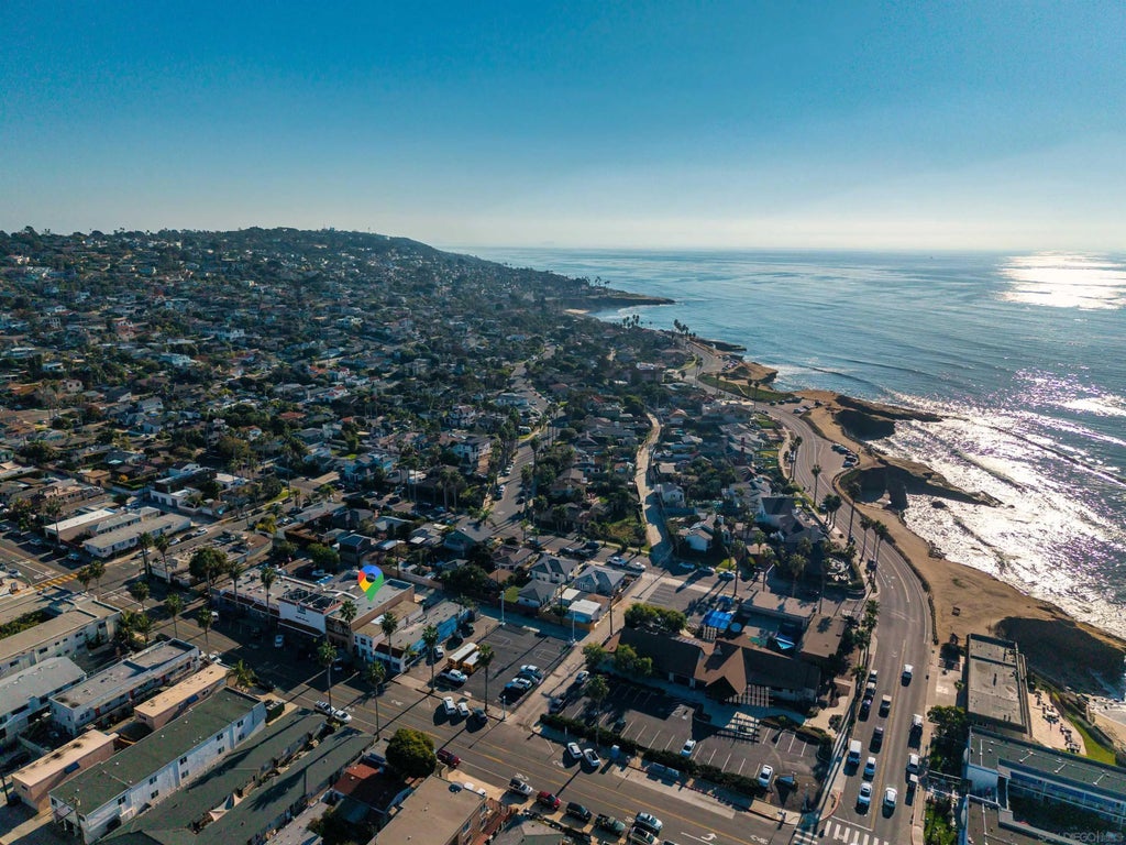 Photo of 4741 Point Loma AVE, San Diego, CA 92106 (MLS # 260020967)