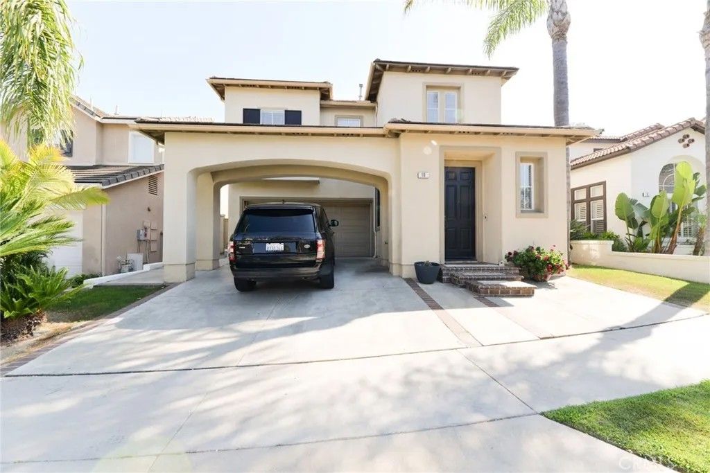 Photo of 10 Corte Pasillo, San Clemente, CA 92673 (MLS # OC25237983)