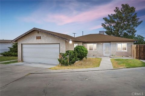 Photo of 2567 Perth Court, Barstow, CA 92311 (MLS # HD26079708)