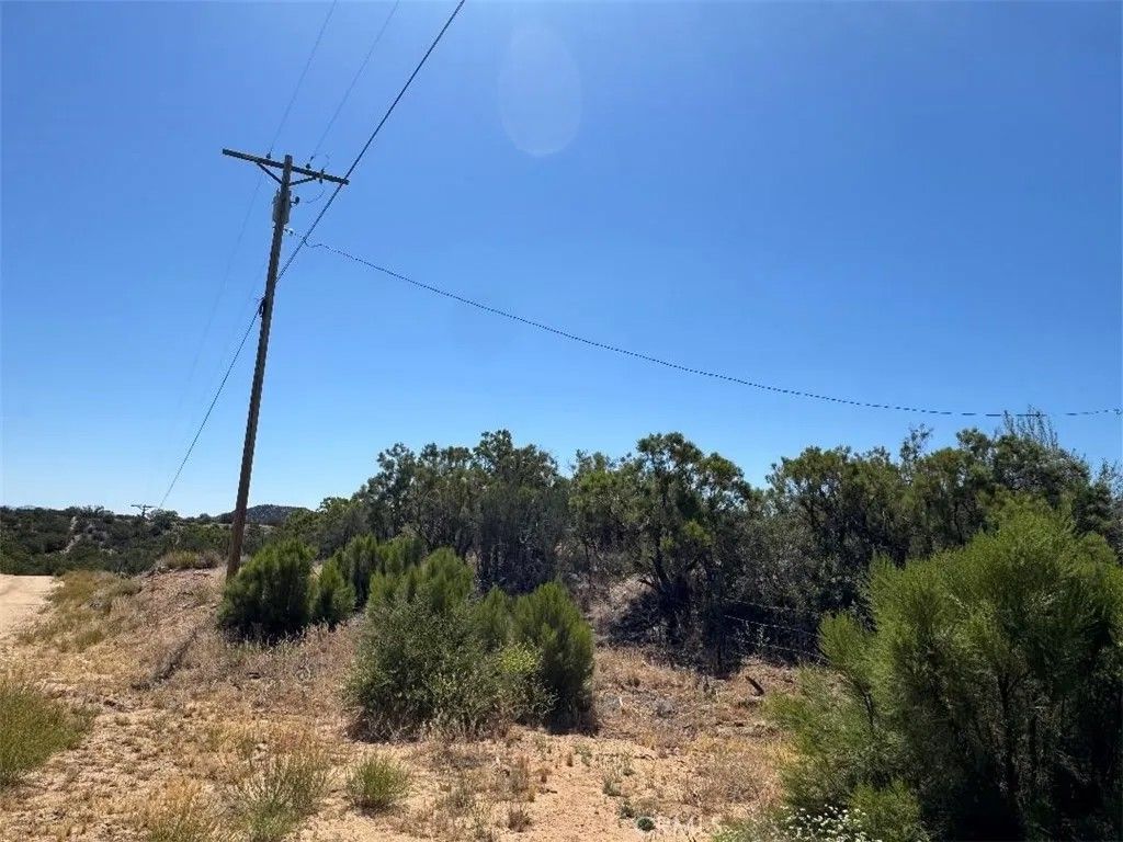 Photo of 0 Upper Tule, Anza, CA 92539 (MLS # SW26101966)