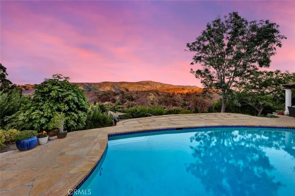 10432 Mira Vista Drive