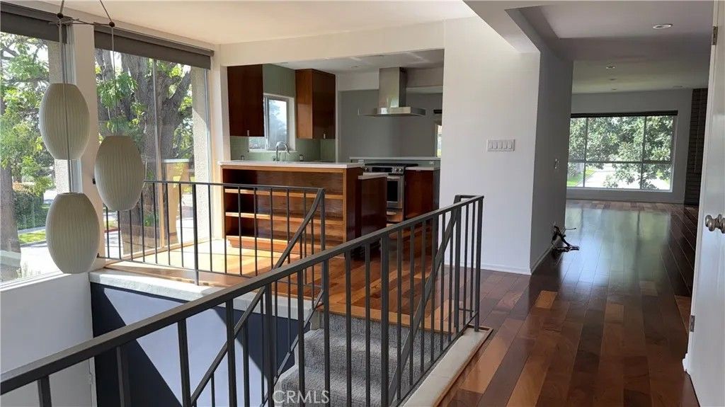 Photo of 422 S Orange Grove, Pasadena, CA 91105 (MLS # OC26035369)