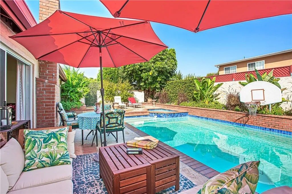 Photo of 5101 Chateau Cir, Irvine, CA 92604 (MLS # OC26040195)