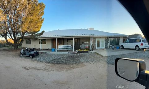 Photo of 1749 S Valley View, Ridgecrest, CA 93555 (MLS # IG25275920)