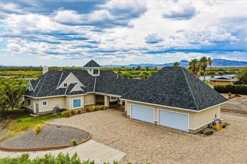 7829 Rio Vista