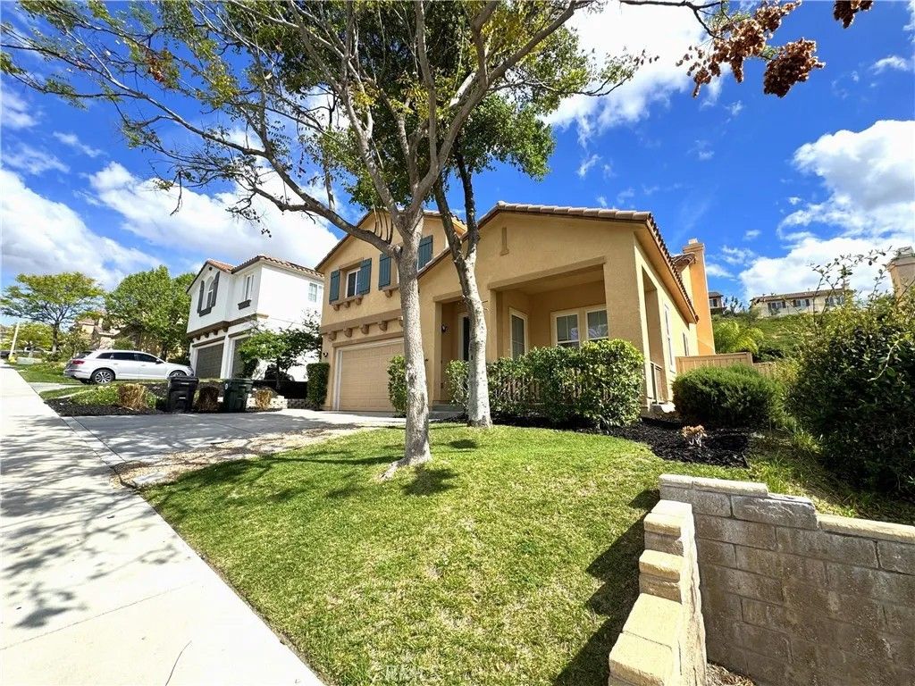 Photo of 17292 Sierra Sunrise Lane, Canyon Country, CA 91387 (MLS # CV26066635)