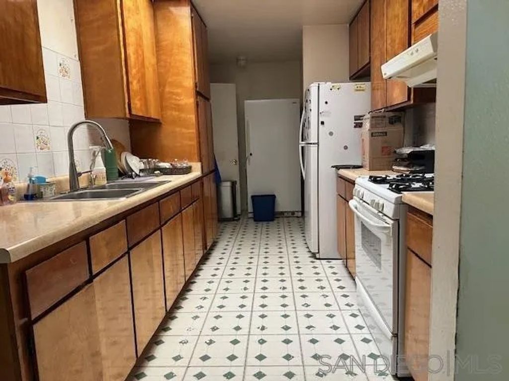 Photo of 904 Salvador Guilin St, Calexico, CA 92231 (MLS # 250042796)