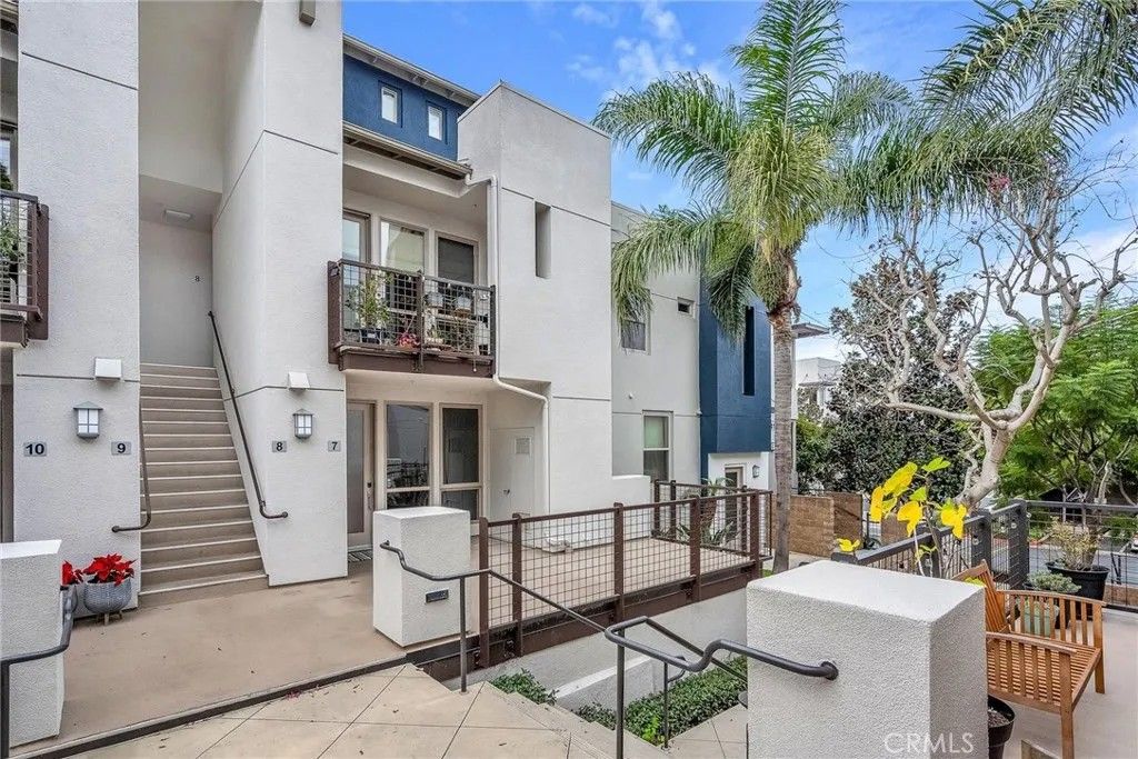 Photo of 5410 W 149th #7, Hawthorne, CA 90250 (MLS # SB25282129)