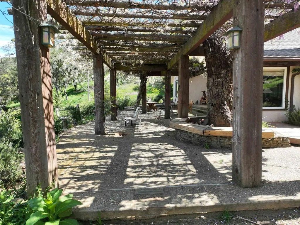 Photo of 28843 Angel Mountain Road, Santa Ysabel, CA 92070 (MLS # NDP2602803)