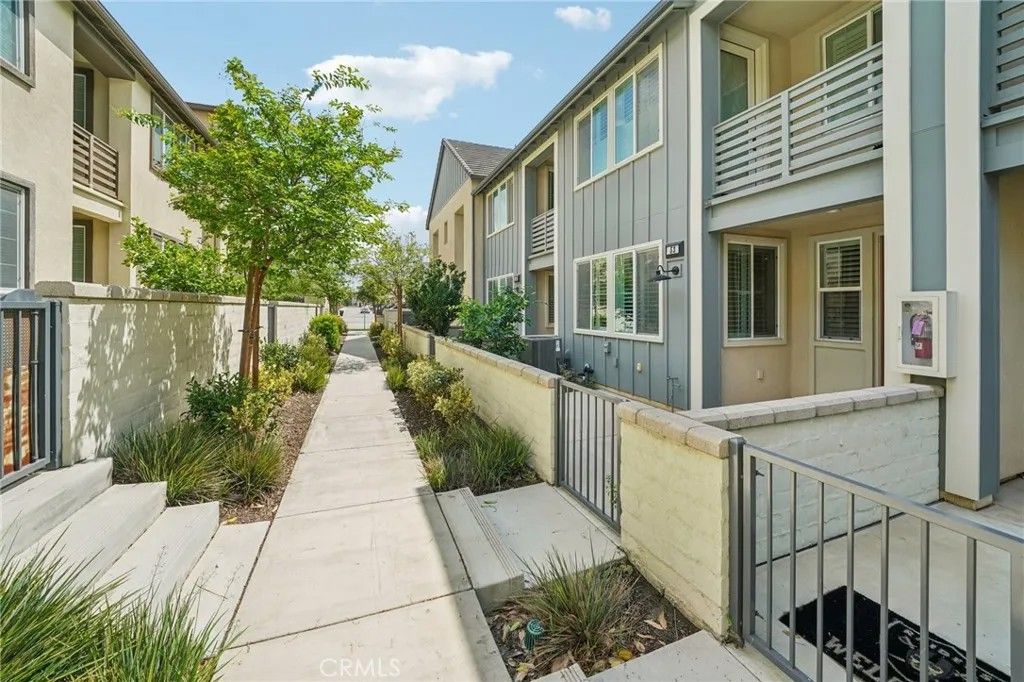 Photo of 3905 S Oasis Paseo, Ontario, CA 91761 (MLS # CV26073624)