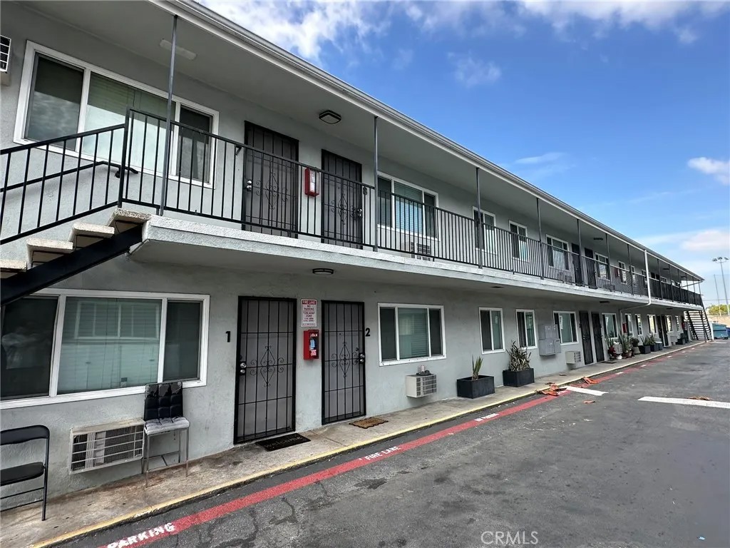 9545 Flower Street