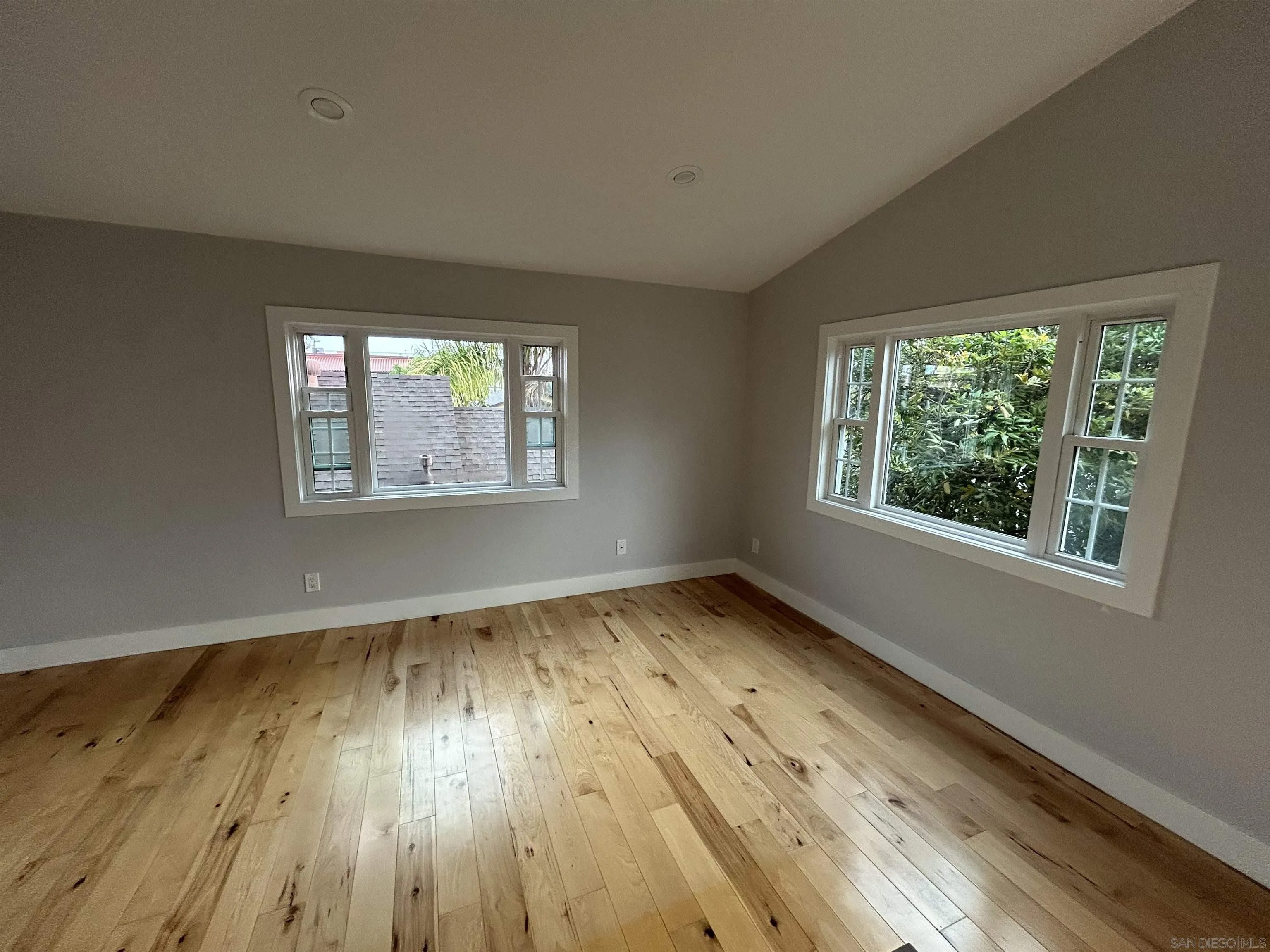 4672 Kansas Street 3