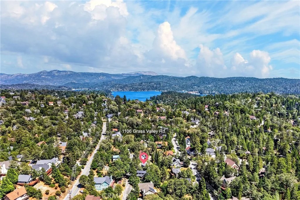 1106 Grass Valley Rd