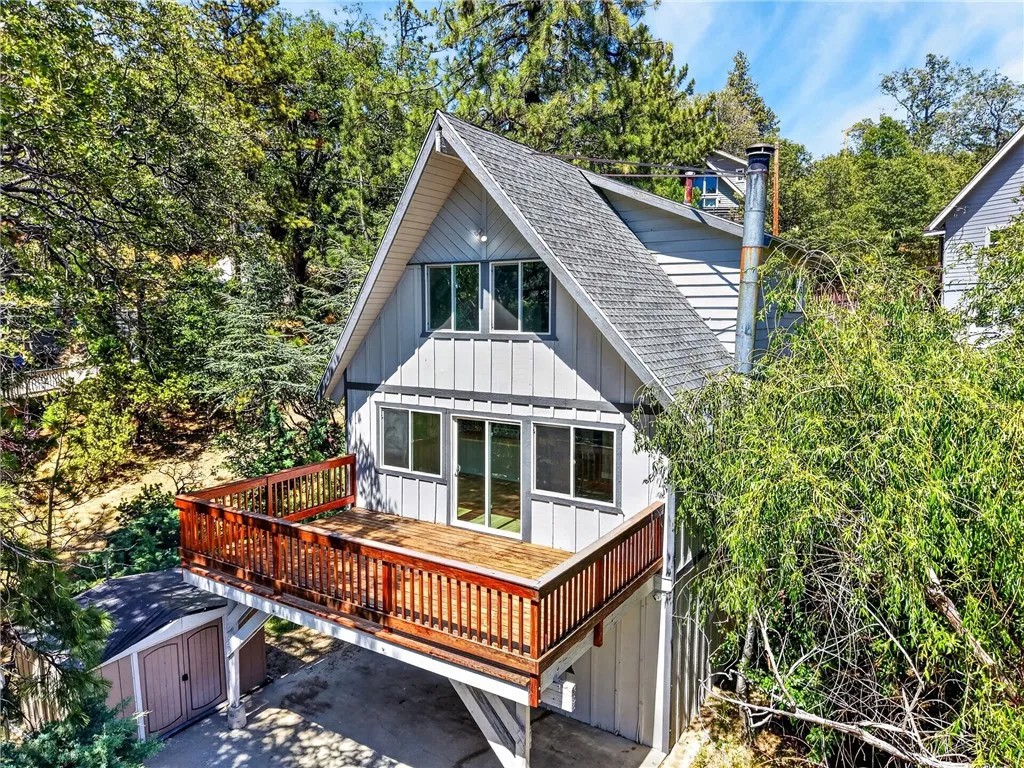 1106 Grass Valley Rd