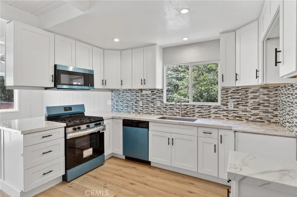 1106 Grass Valley Rd