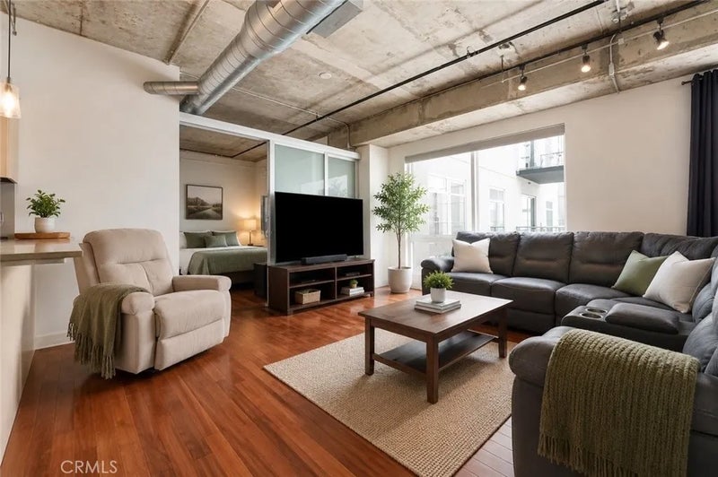 645 W 9th Street 314