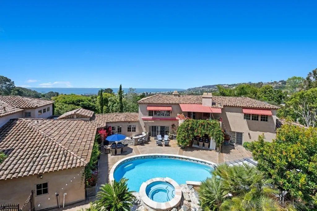 Photo of 2643 Hidden Valley Rd, La Jolla, CA 92037 (MLS # 240025636)