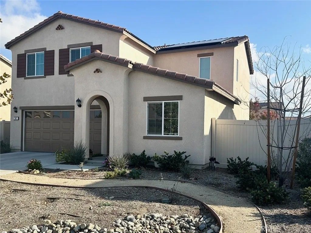 Photo of 247 Scarlet Oak Ln, San Jacinto, CA 92583 (MLS # SW26055119)