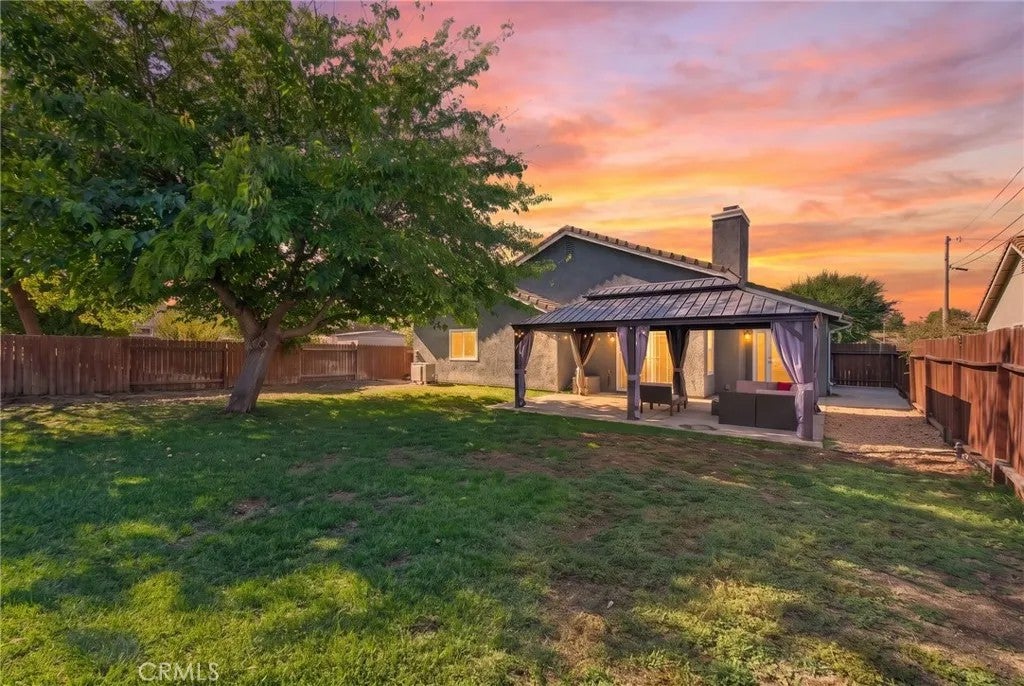 25998 Summer Dawn Court