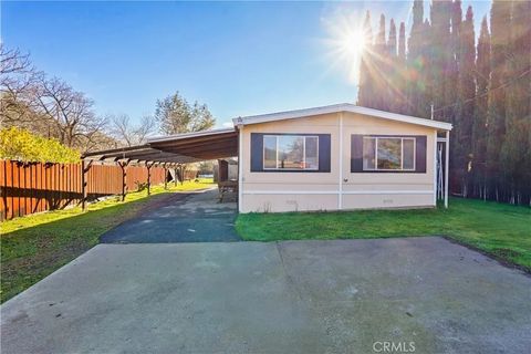 Photo of 16700 Fox Way, Clearlake Oaks, CA 95423 (MLS # LC25279495)