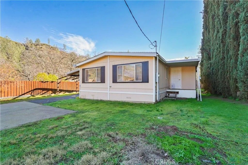 Photo of 16700 Fox Way, Clearlake Oaks, CA 95423 (MLS # LC25279495)