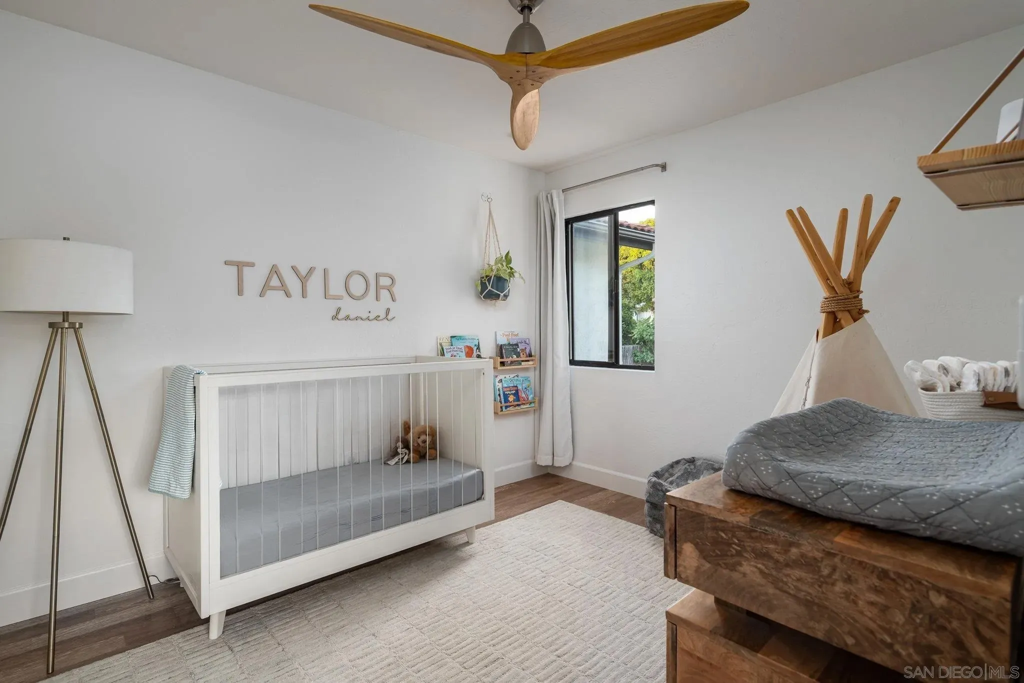 Carlsbad, California 92009, United States, 5 Bedrooms Bedrooms, ,5 BathroomsBathrooms,Residential,Active,198080