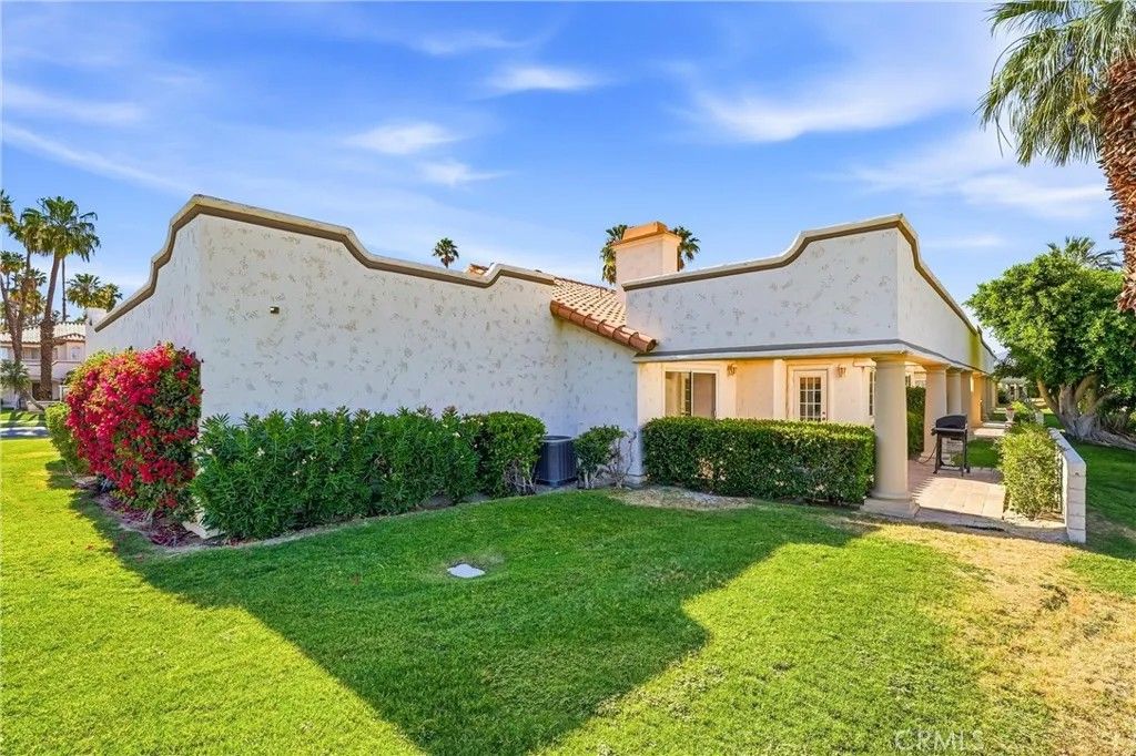 Photo of 128 Desert Falls Drive, Palm Desert, CA 92211 (MLS # PW26115737)