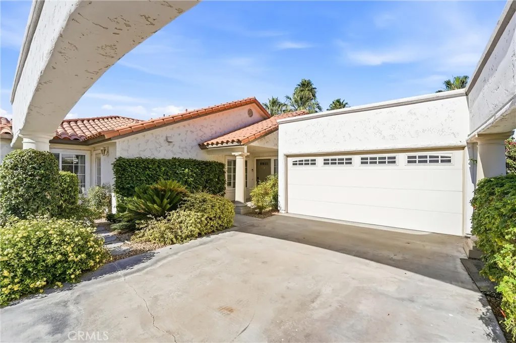 128 Desert Falls Drive East